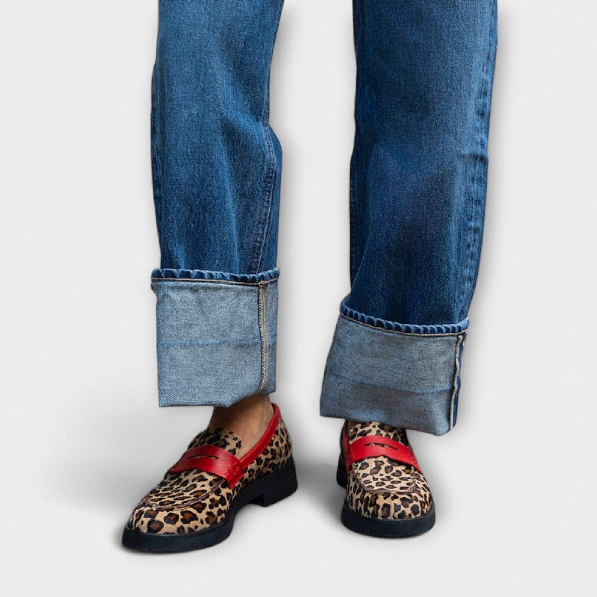 Liora – Leopard pattern round toe